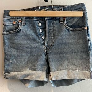 Women’s Levi Wedgie Short